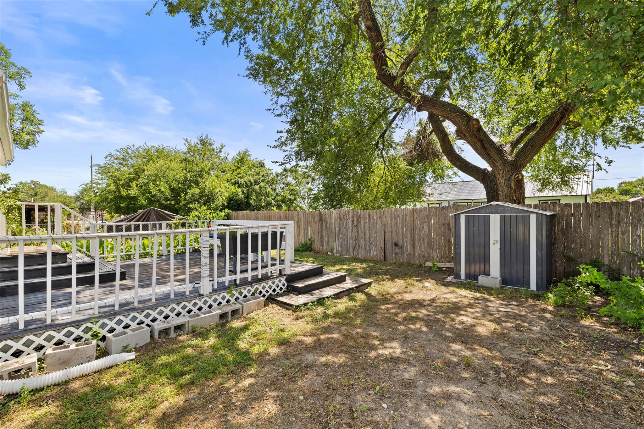 202 Brewster Ave