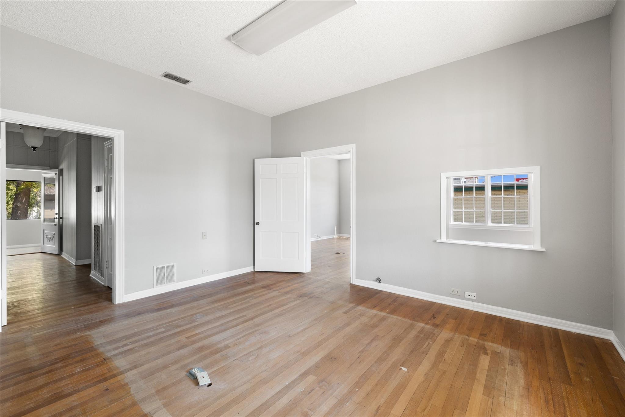 620 N Main ST