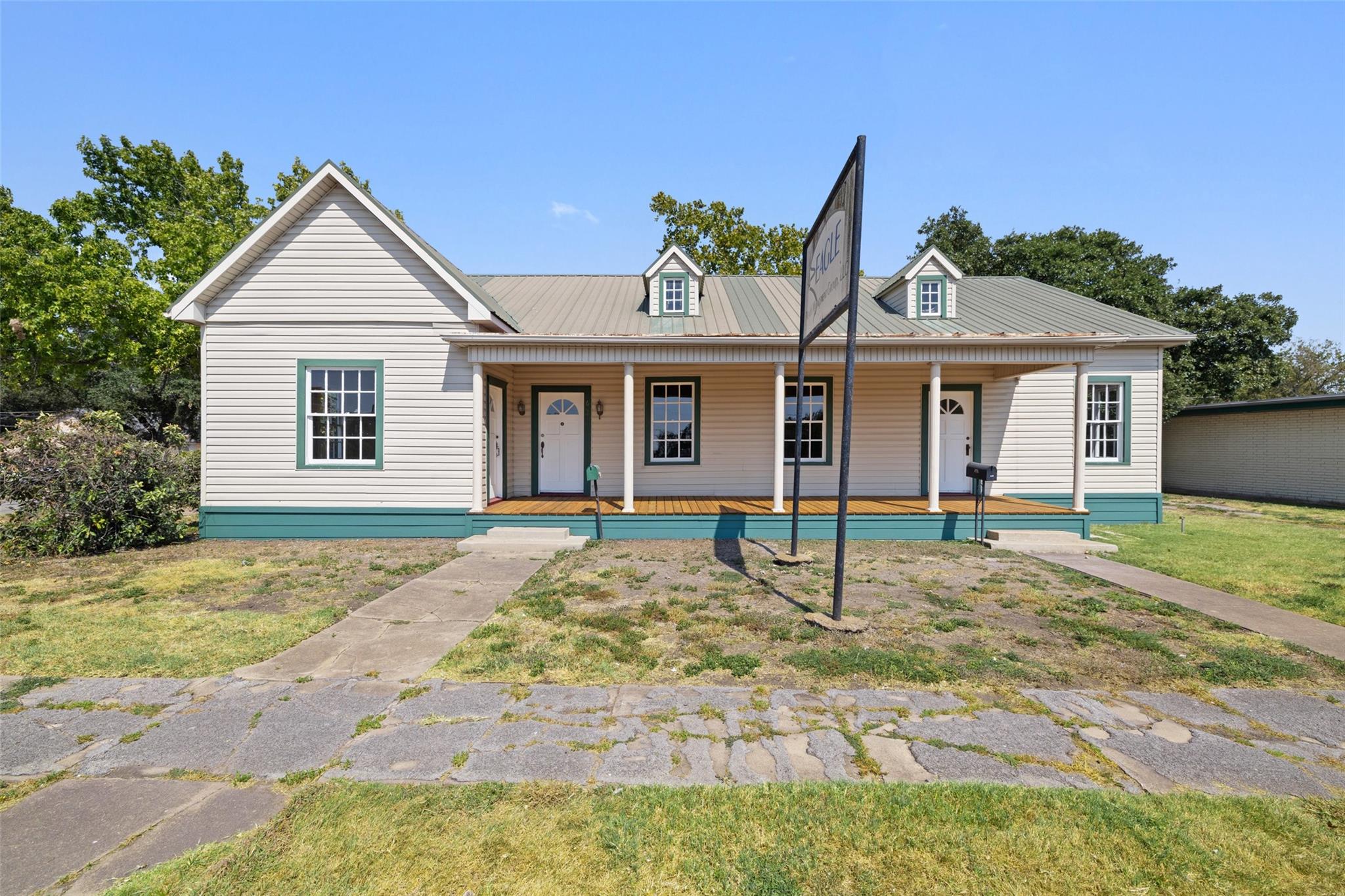 620 N Main ST