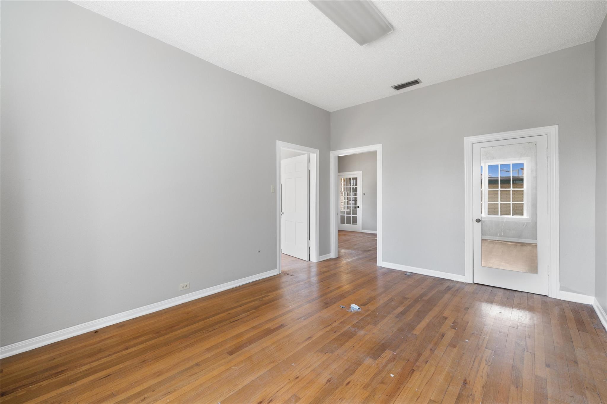 620 N Main ST