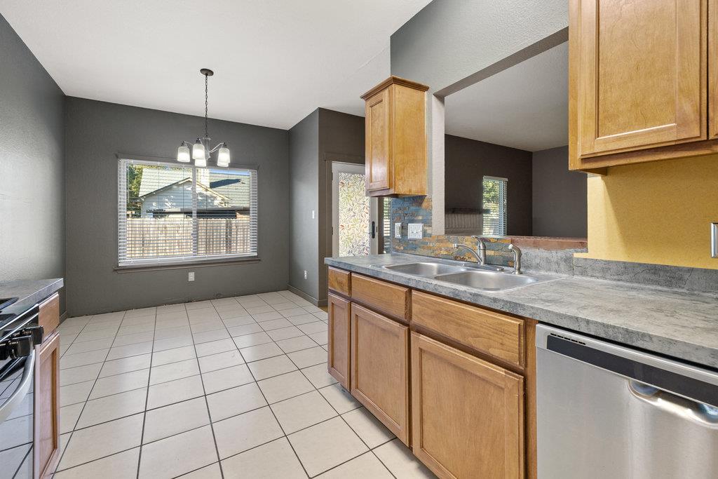 101 Bluejay CV, Hutto