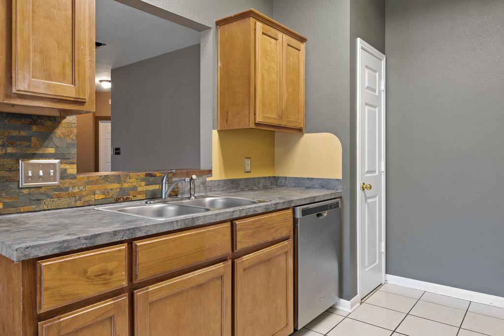 101 Bluejay CV, Hutto