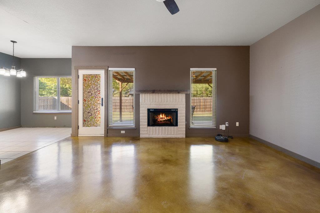 101 Bluejay CV, Hutto