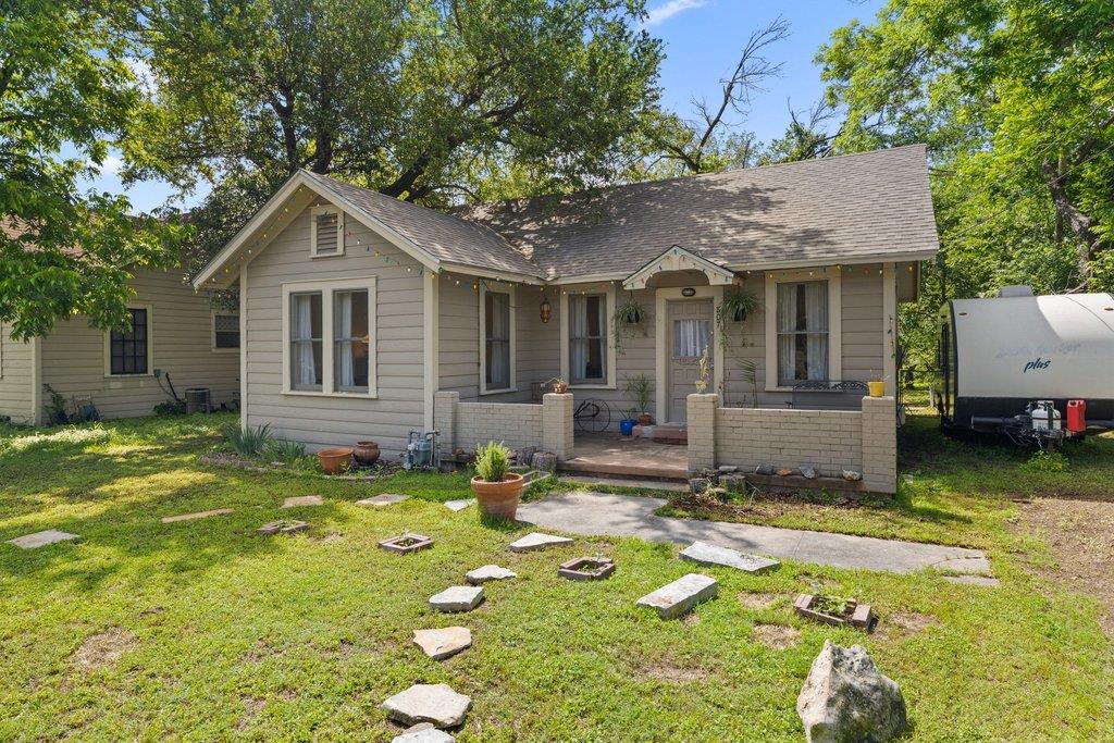 807 Cecelia ST