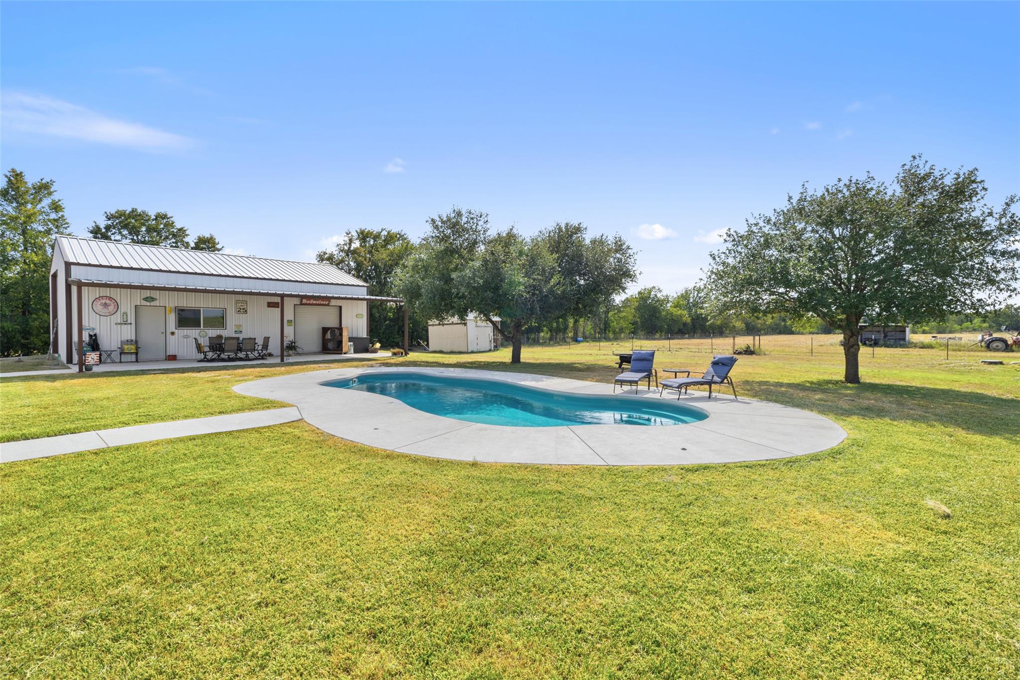 2299 N FM 486