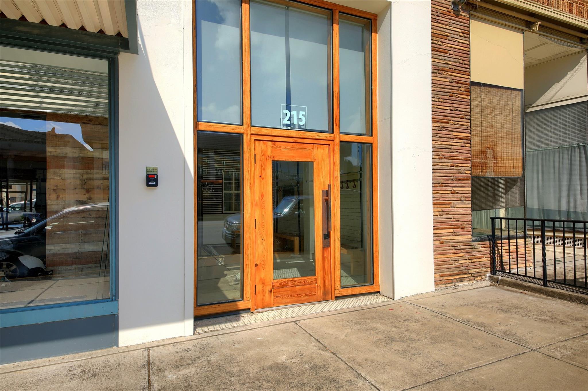 215 N Main ST
