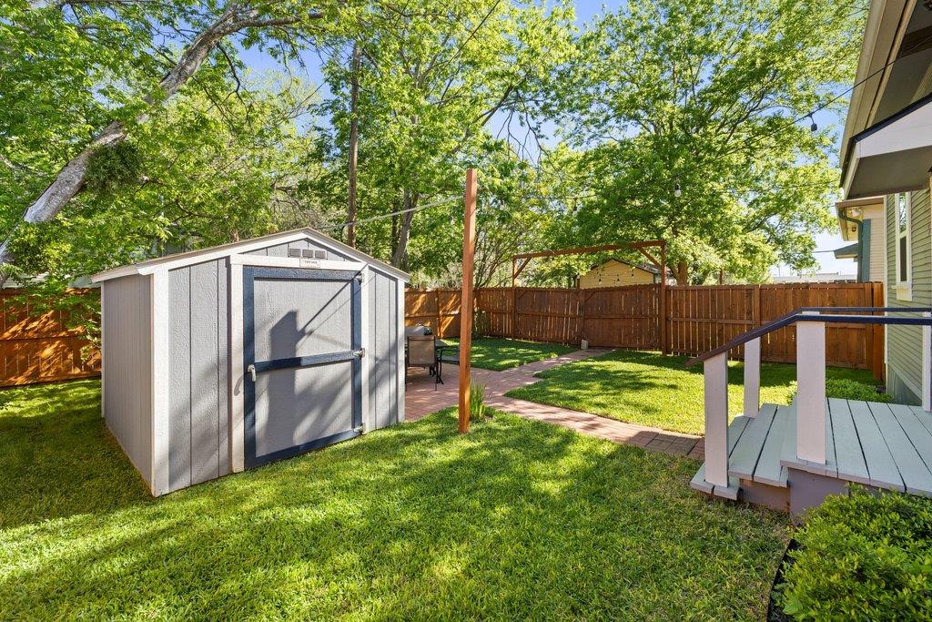 314 and 312 W 3rd ST