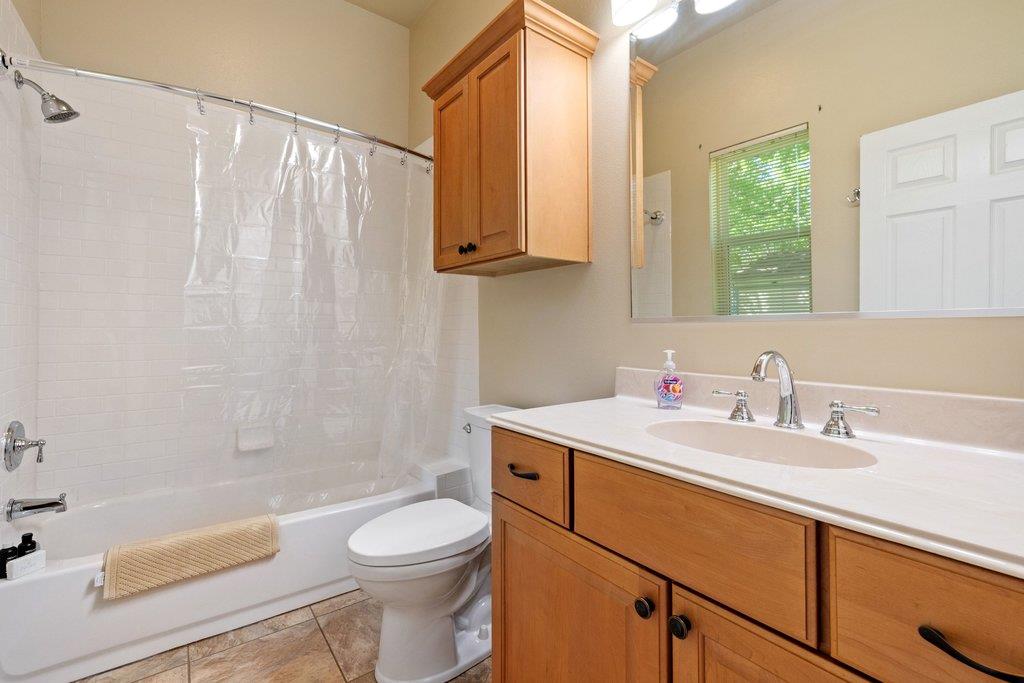 314 and 312 W 3rd ST