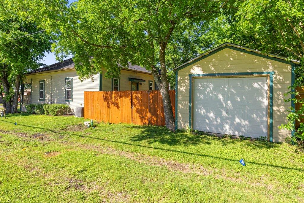 314 and 312 W 3rd ST