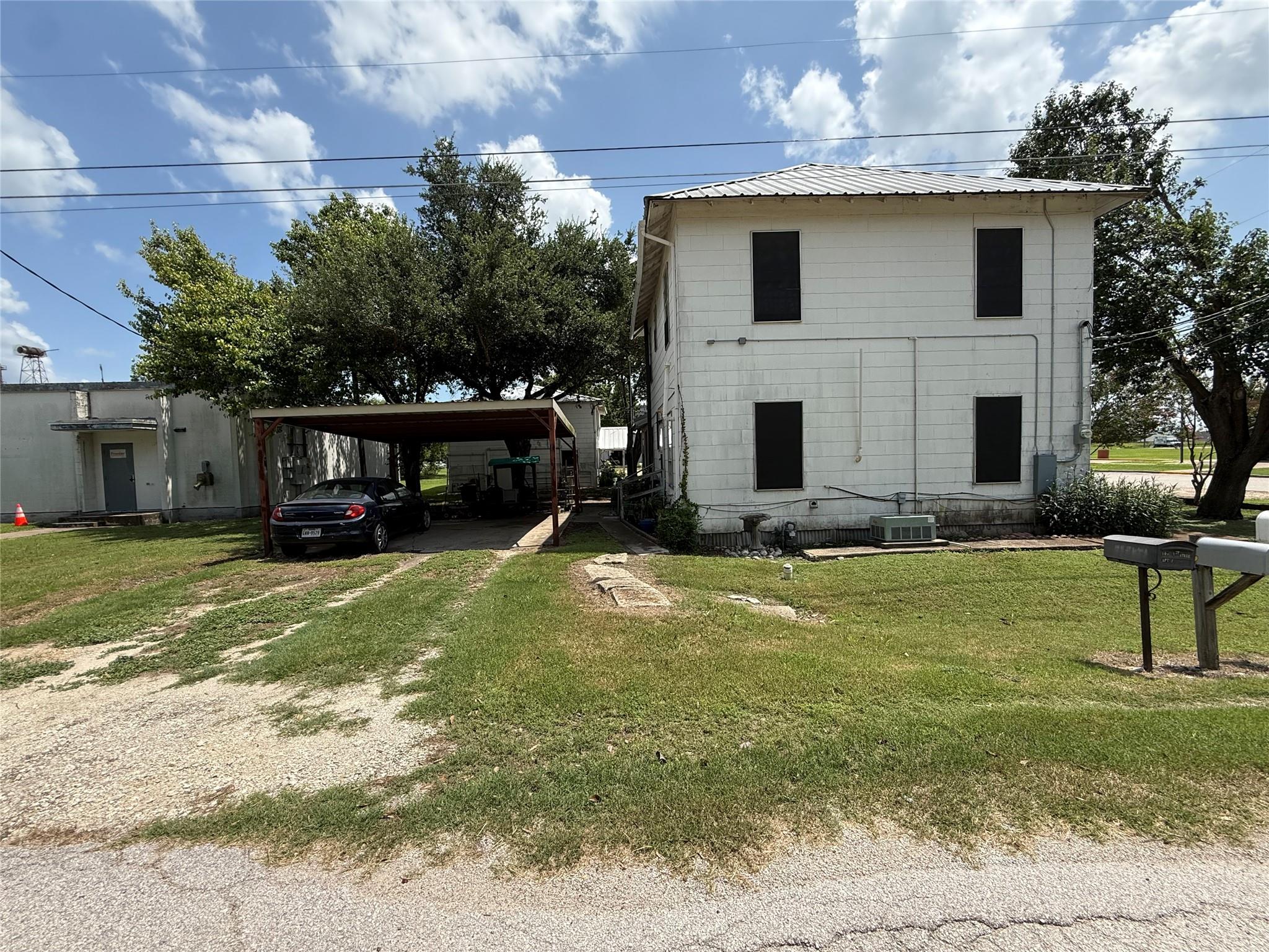 100 N 1st ST