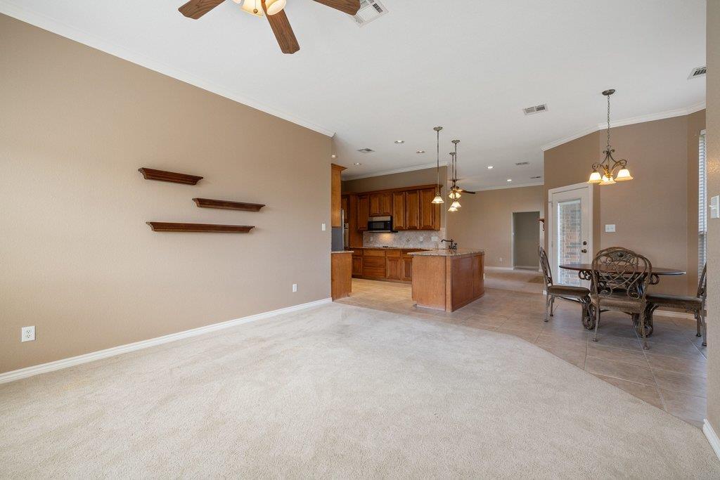 100 Davis CT