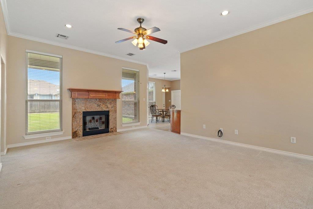 100 Davis CT