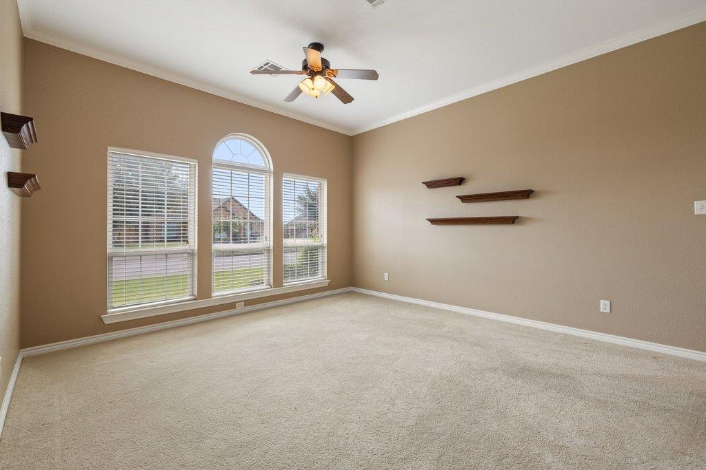100 Davis CT