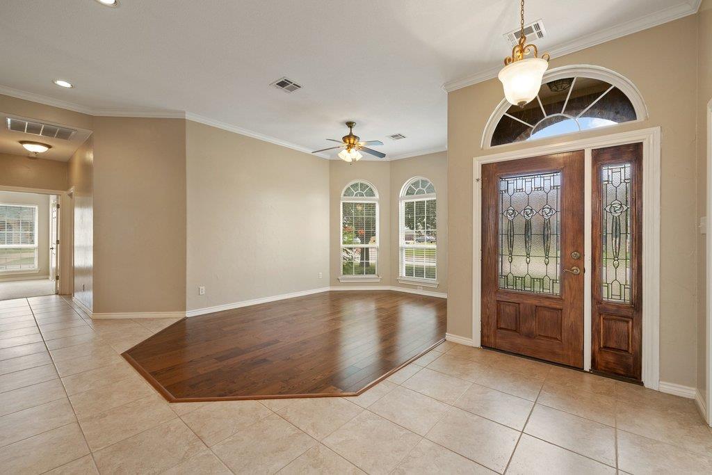 100 Davis CT