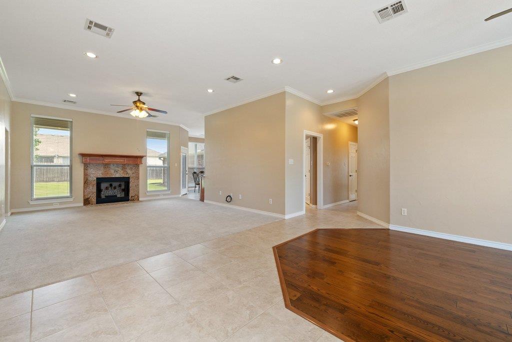100 Davis CT