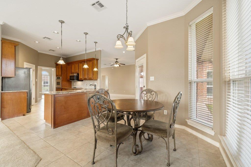 100 Davis CT