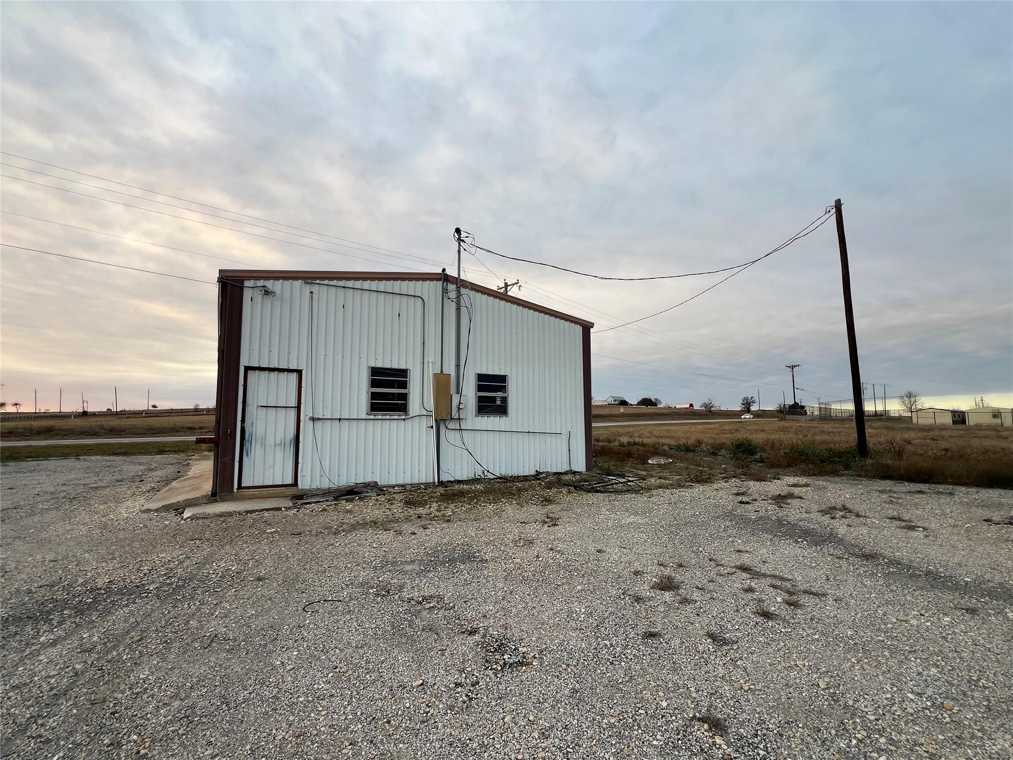 14201 S State Highway 95