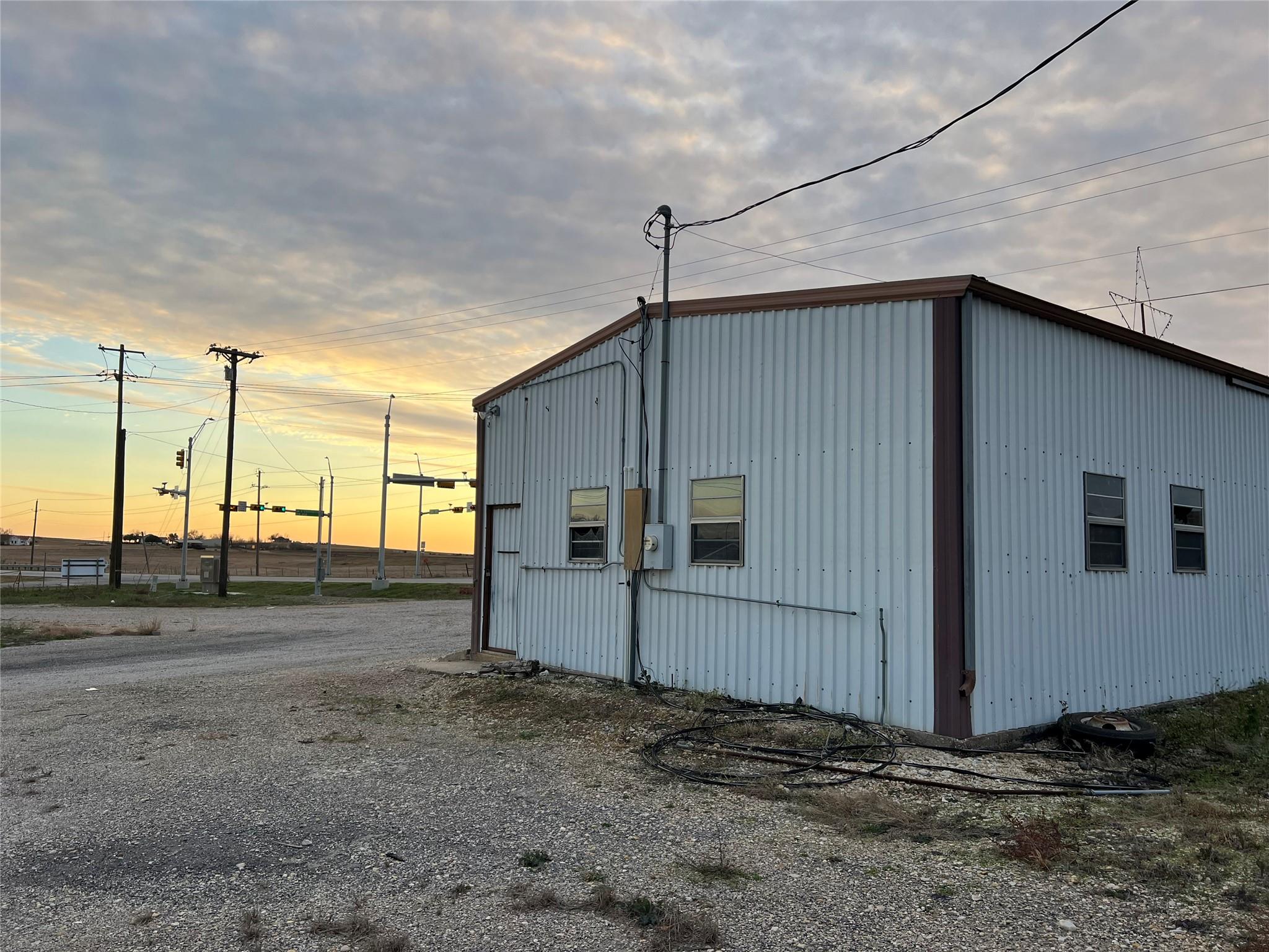 14201 S State Highway 95
