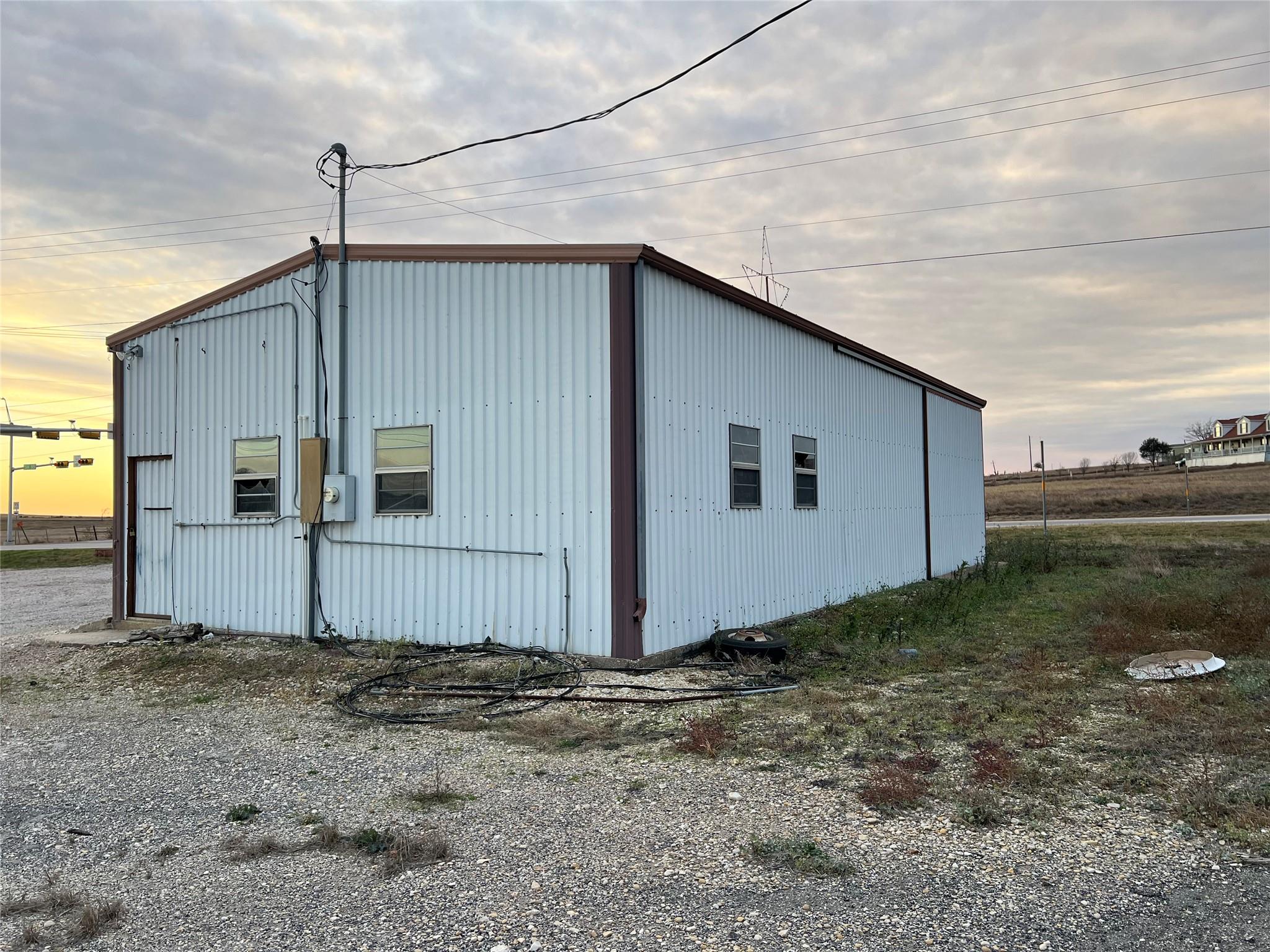 14201 S State Highway 95