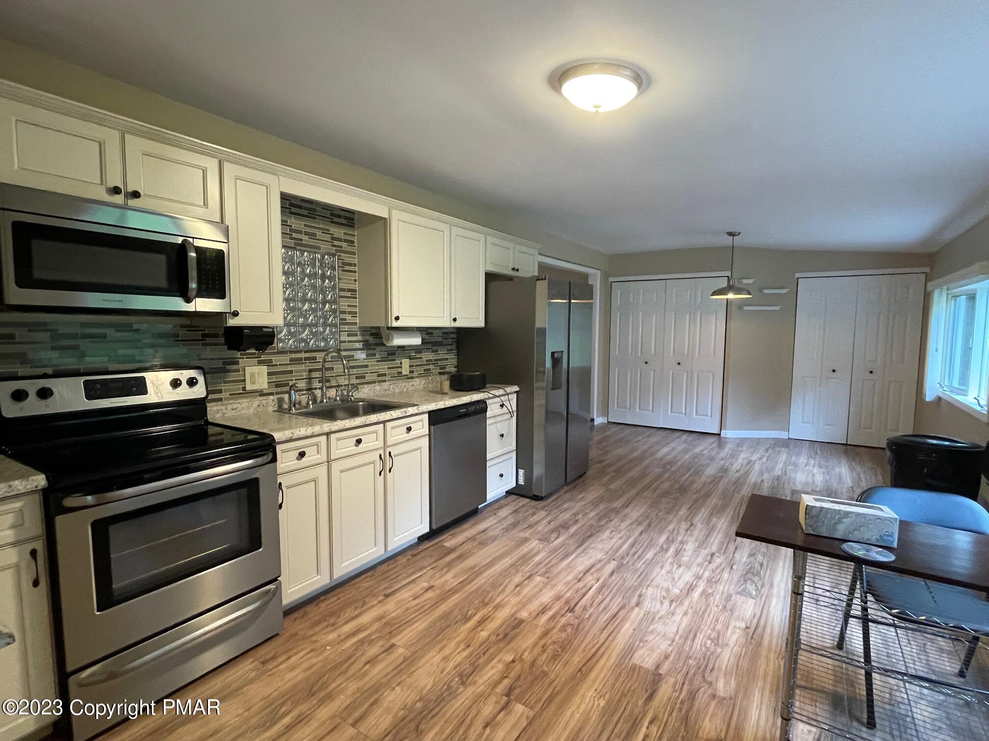 8841 Twin Lake Drive