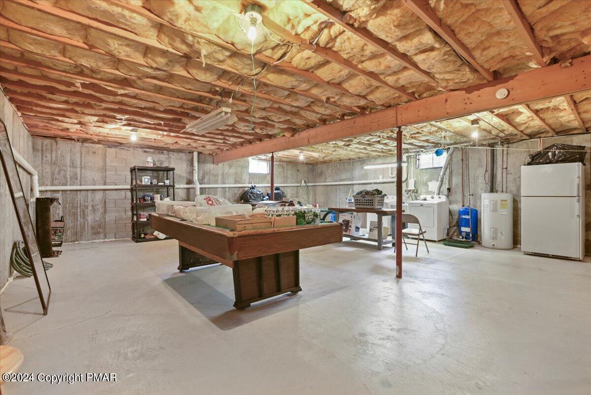 384 New York Boulevard