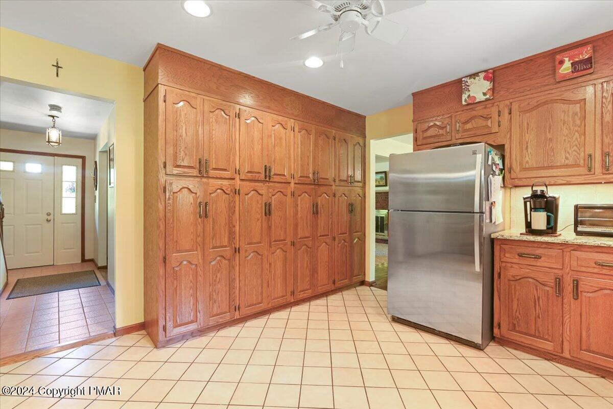 384 New York Boulevard