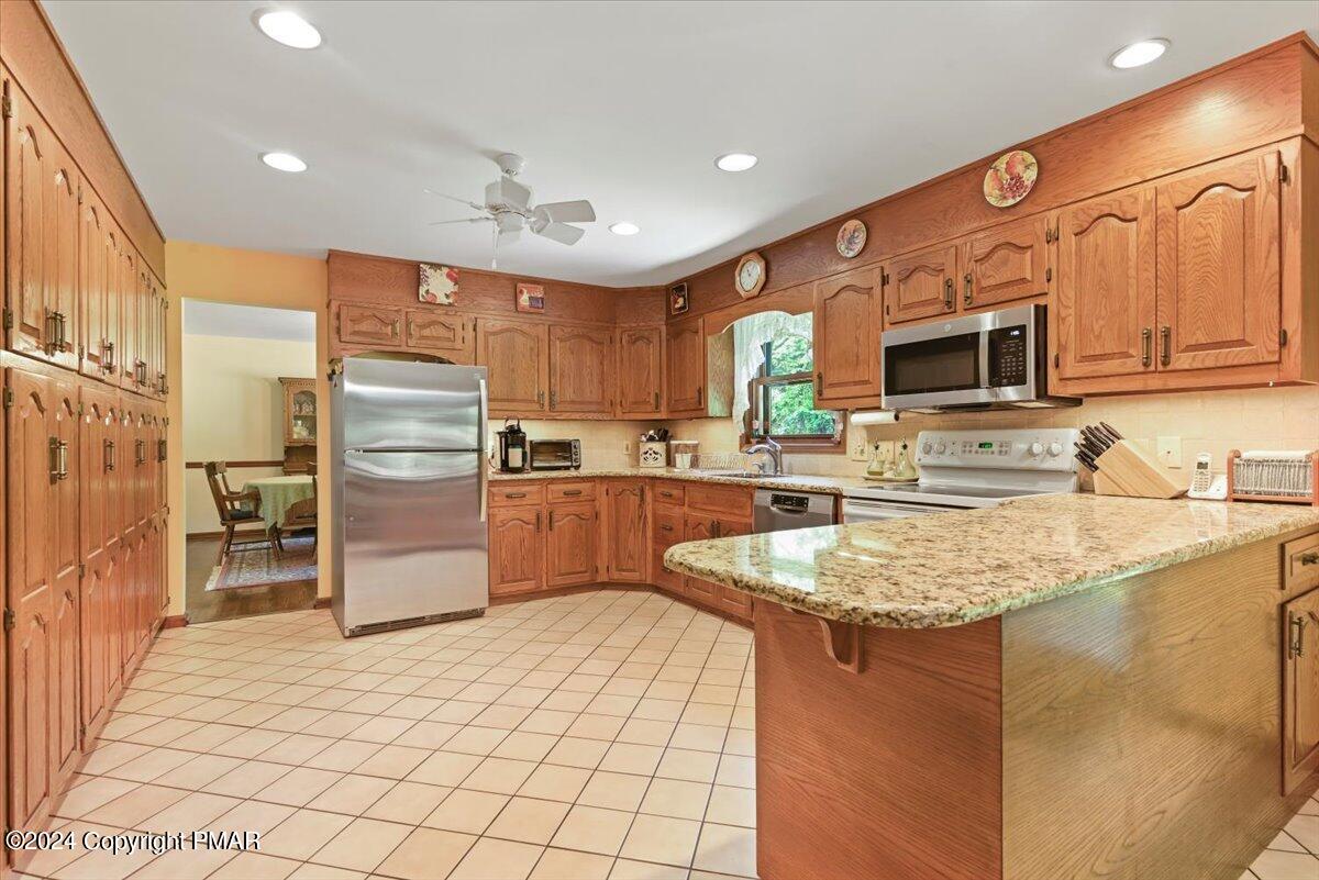 384 New York Boulevard