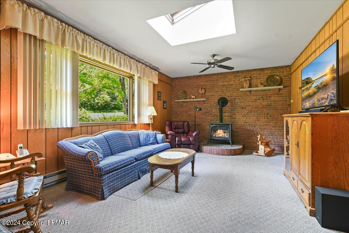 384 New York Boulevard