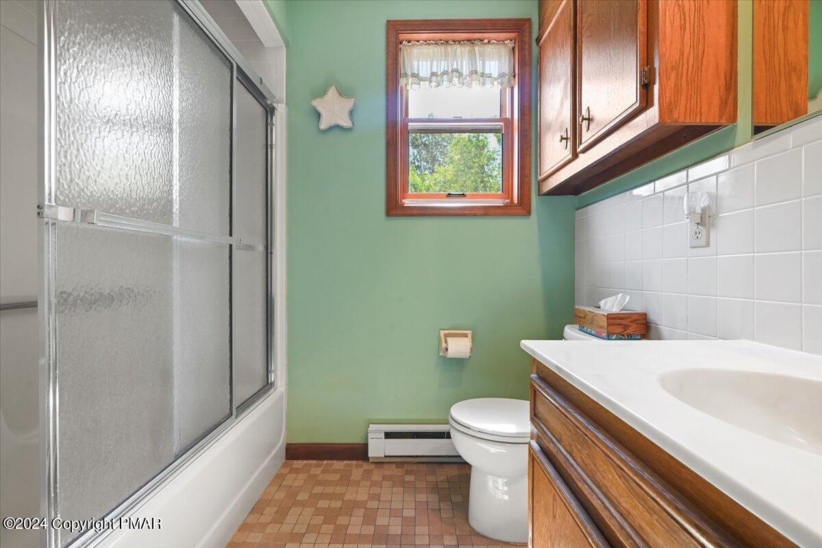 384 New York Boulevard