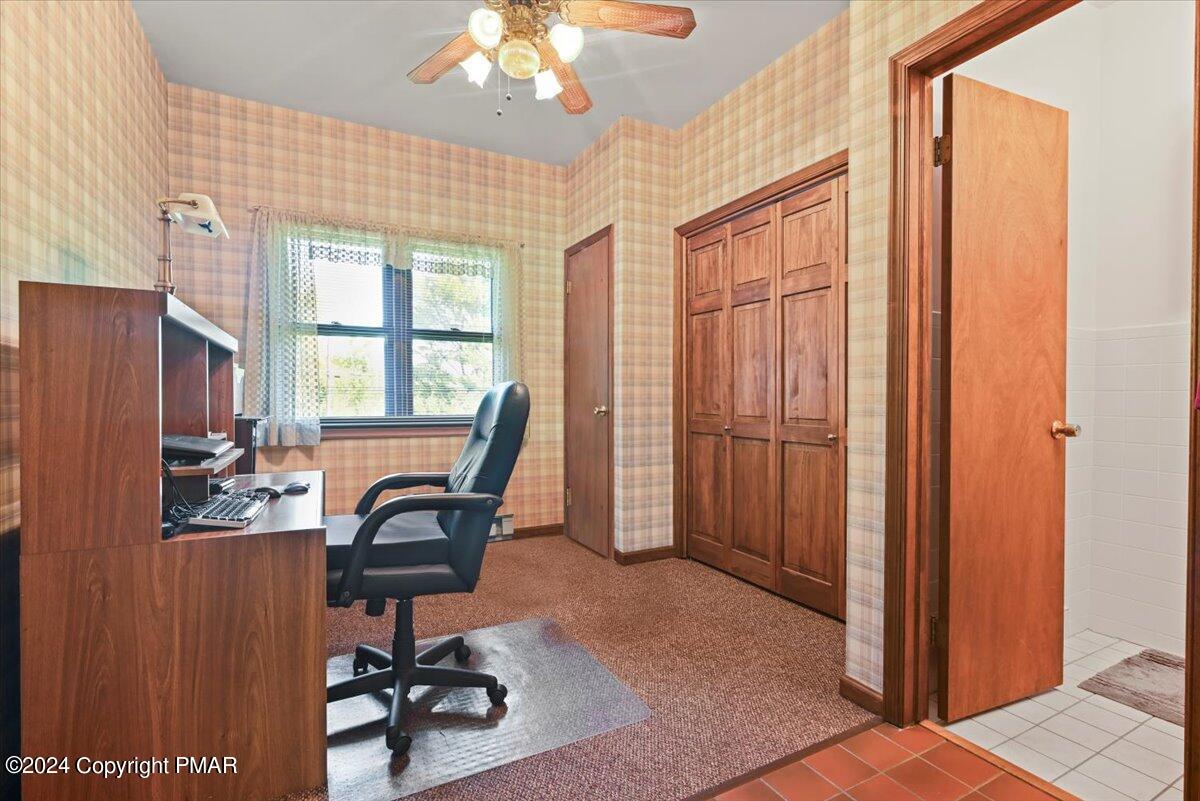 384 New York Boulevard