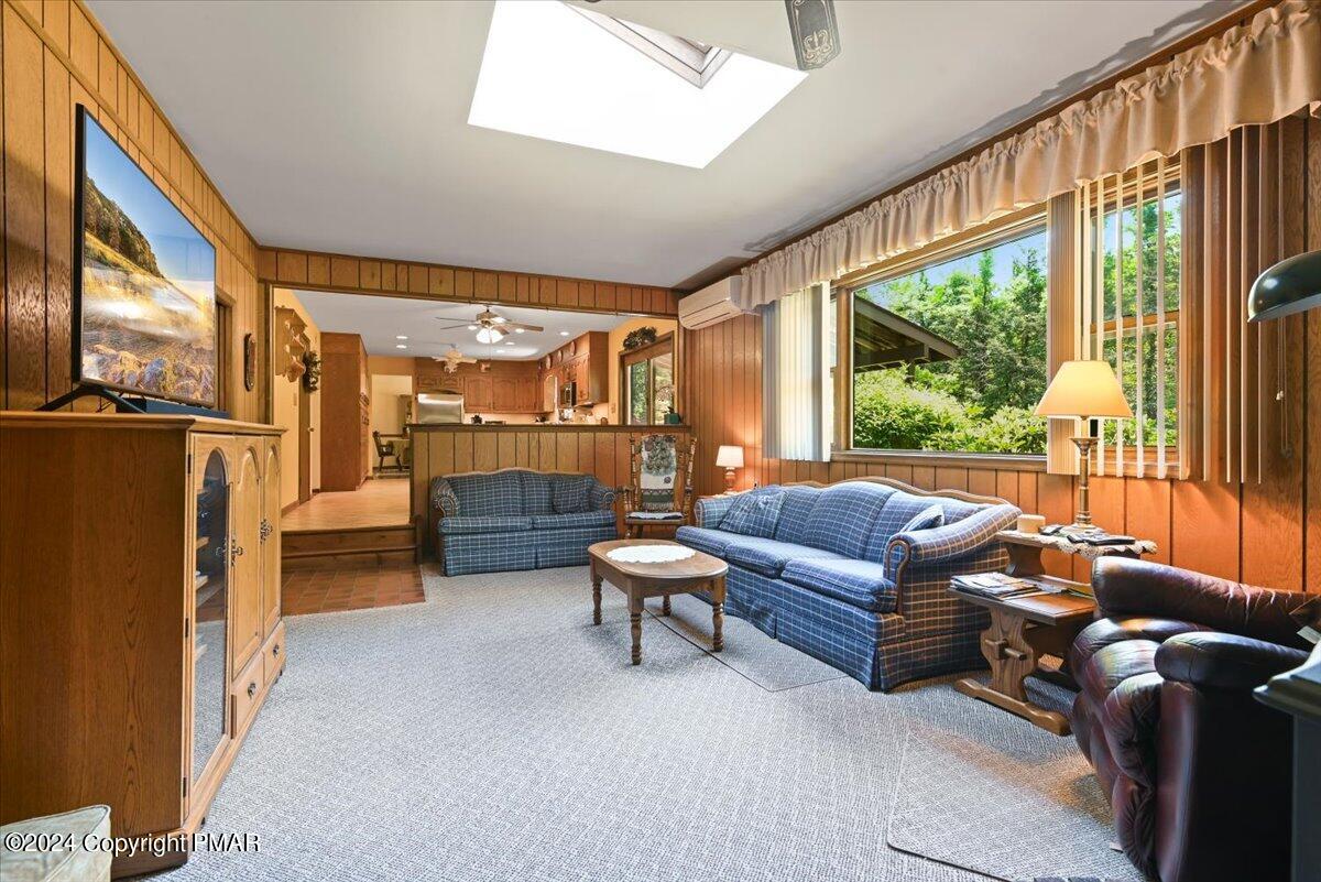 384 New York Boulevard