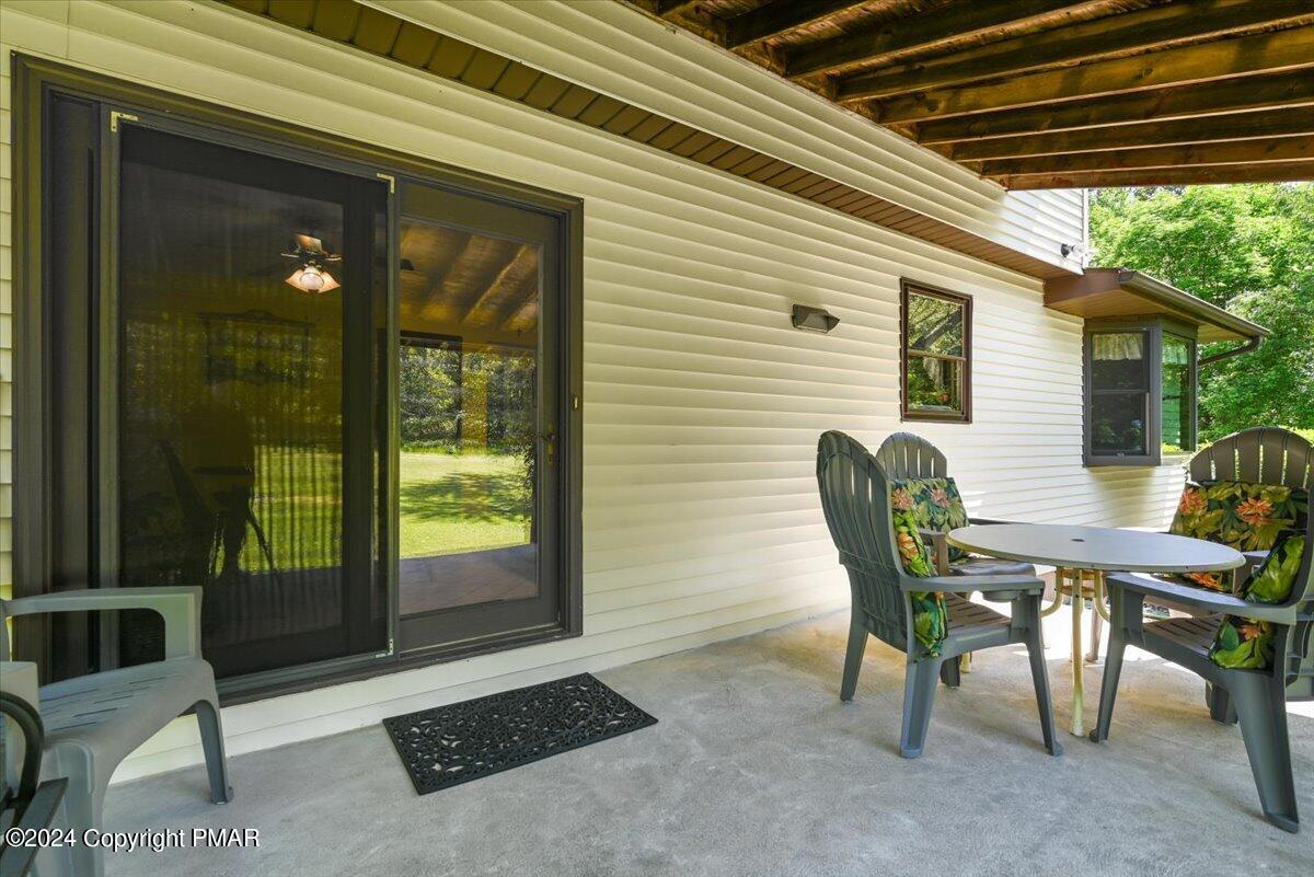 384 New York Boulevard