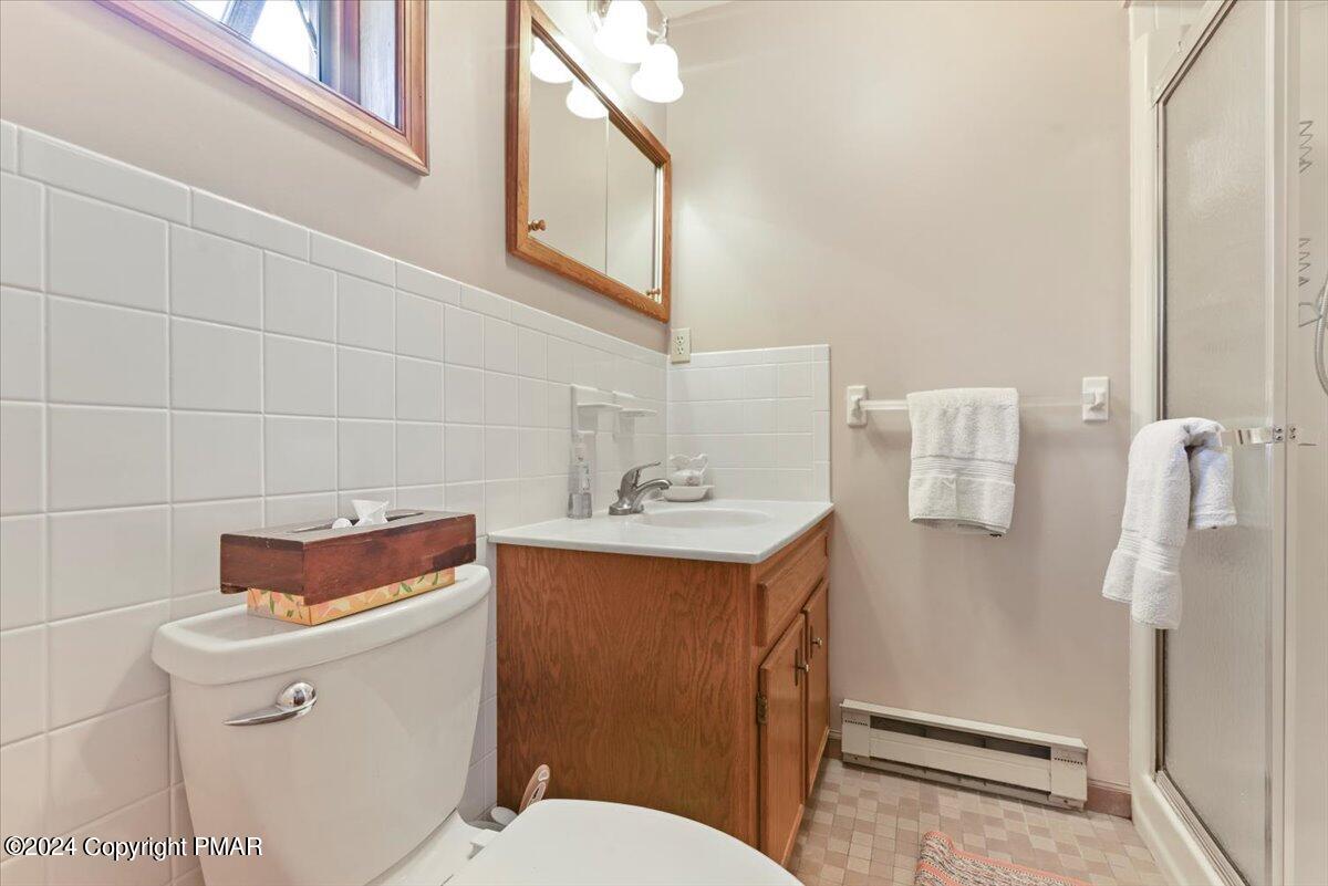 384 New York Boulevard