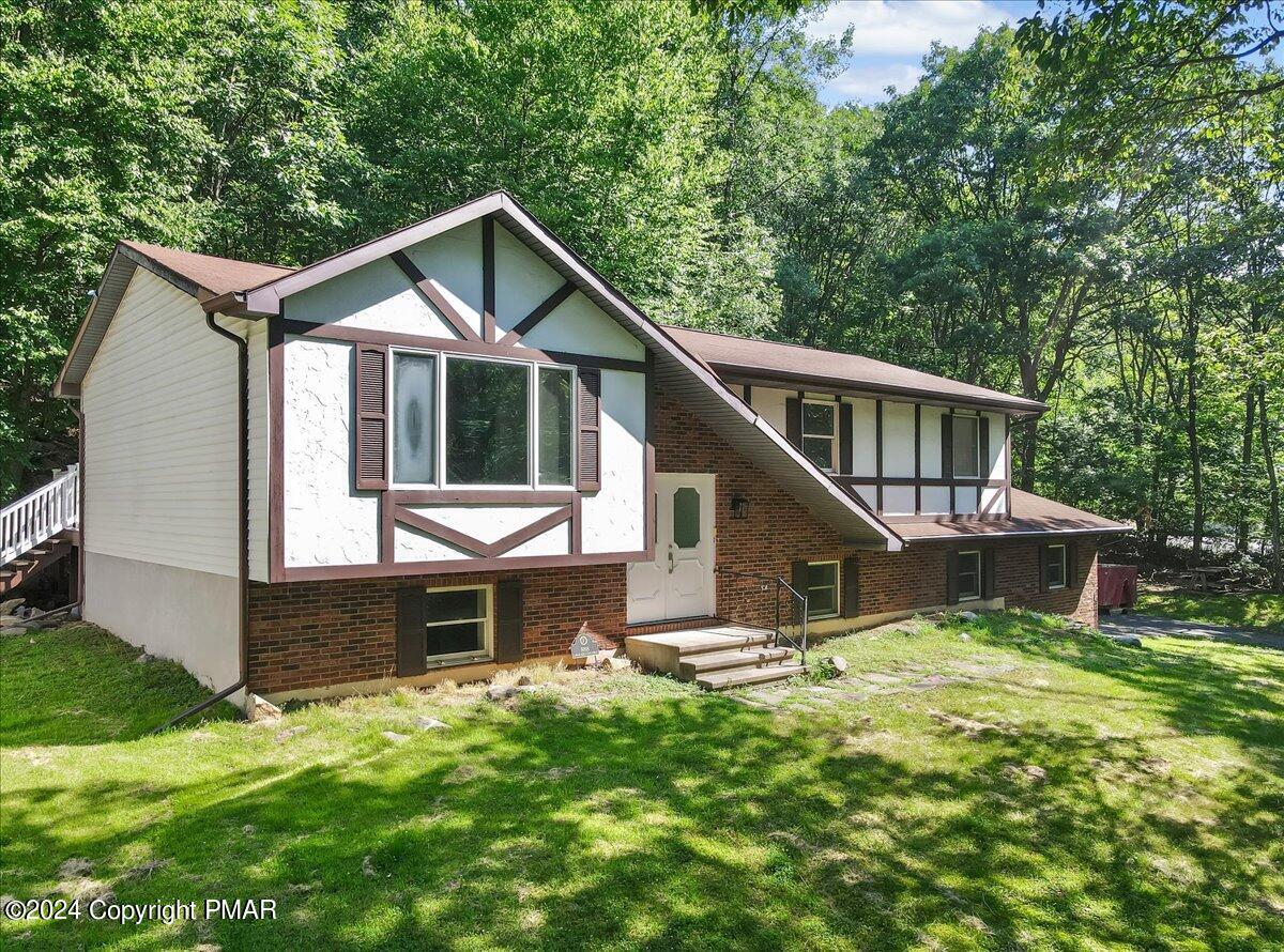 888 Lower Mountain Drive