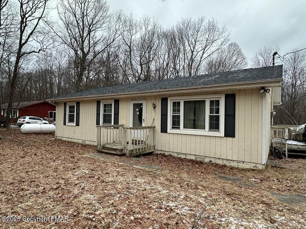 395 Sullivan Tr Trail