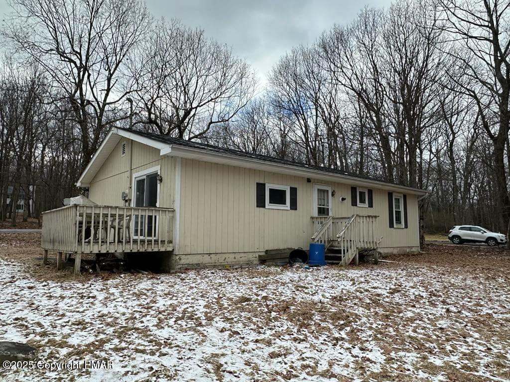 395 Sullivan Tr Trail