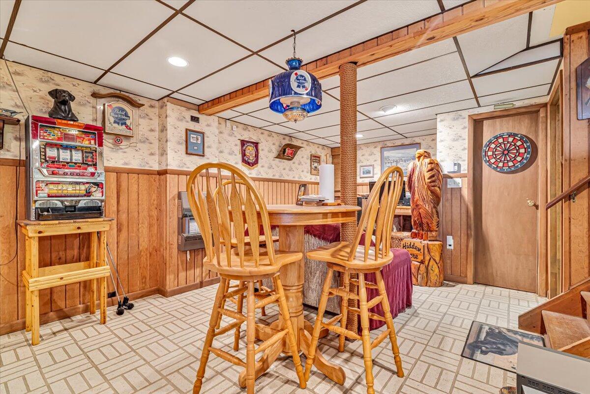 3430 Canterbury Circle