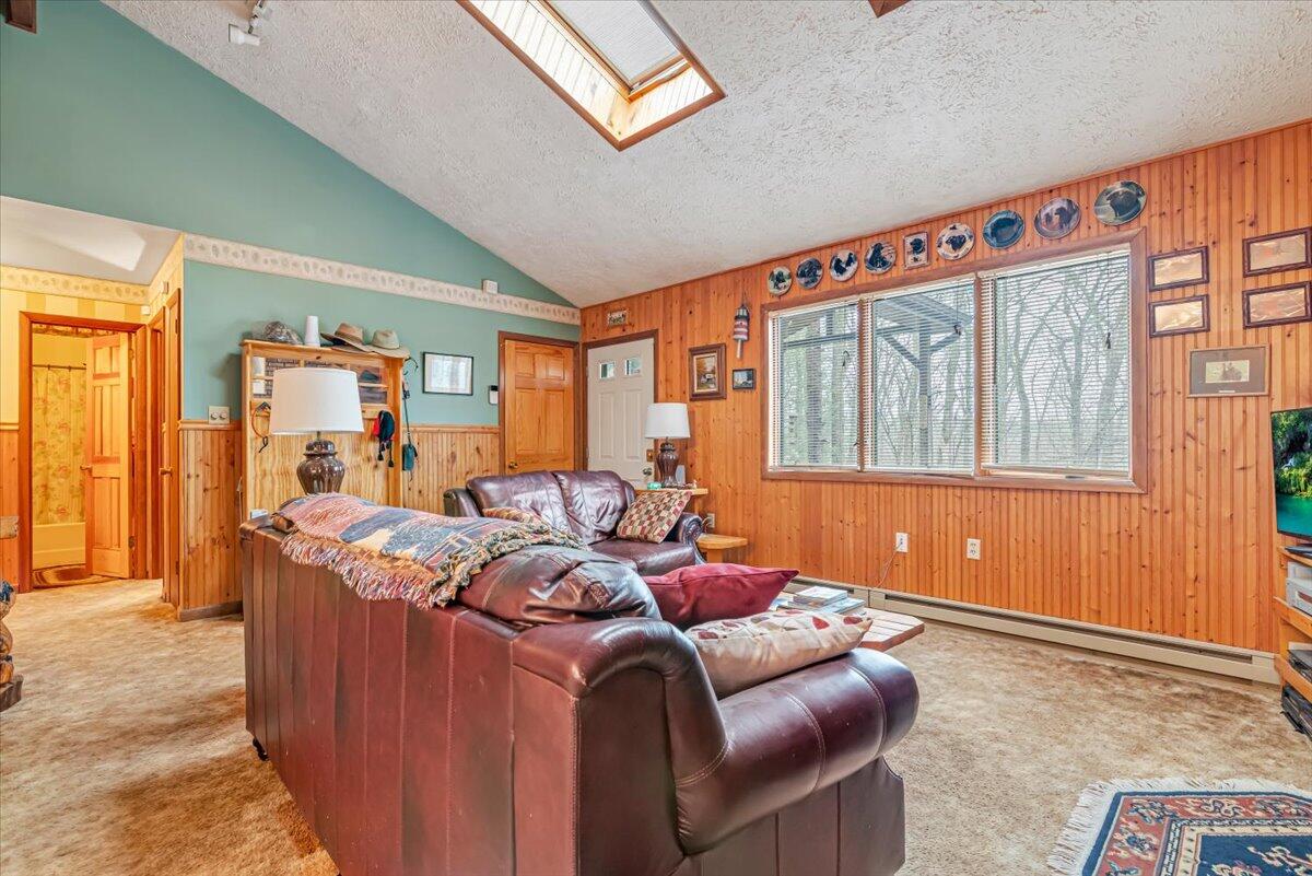 3430 Canterbury Circle