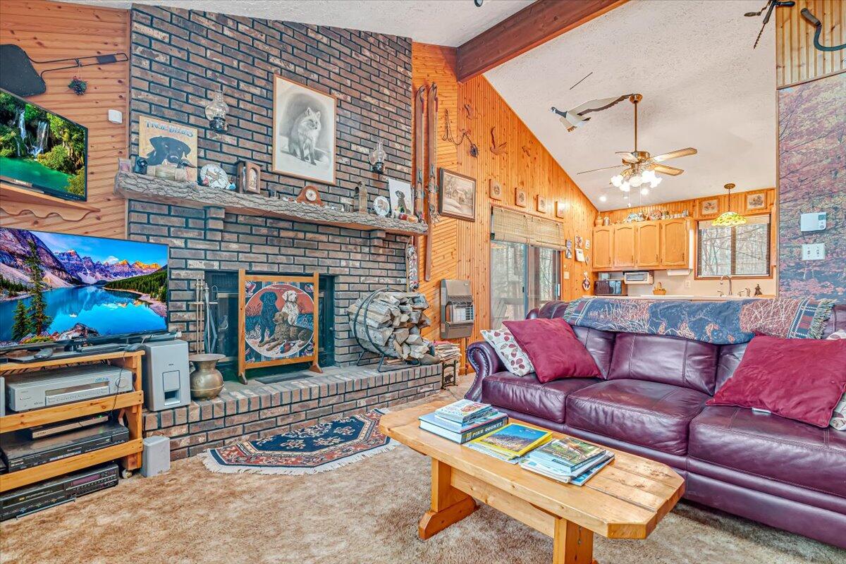 3430 Canterbury Circle