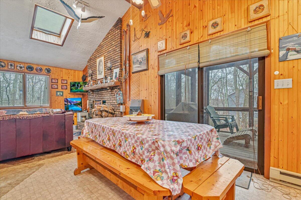 3430 Canterbury Circle