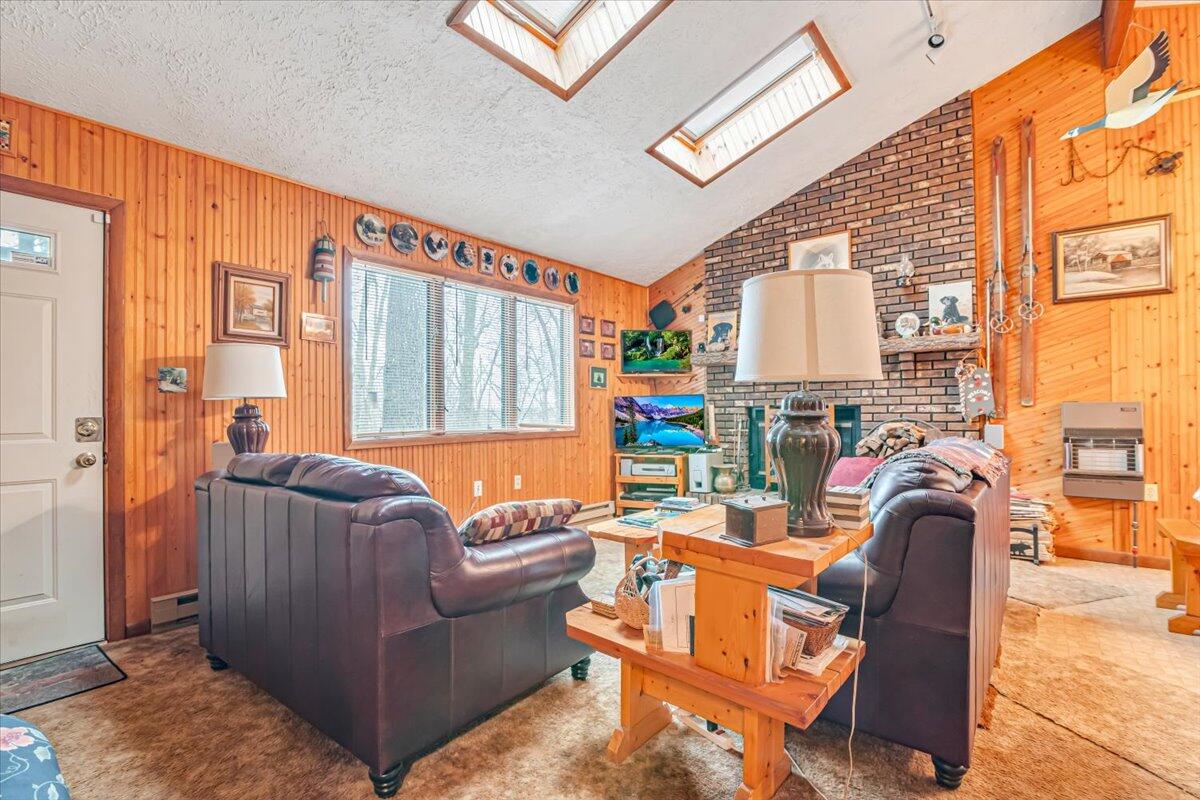 3430 Canterbury Circle