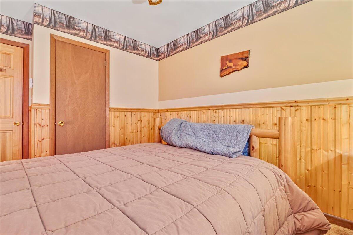 3430 Canterbury Circle