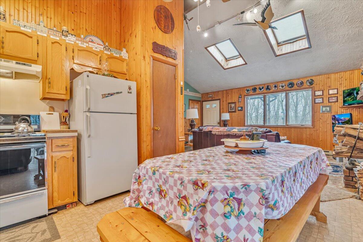 3430 Canterbury Circle