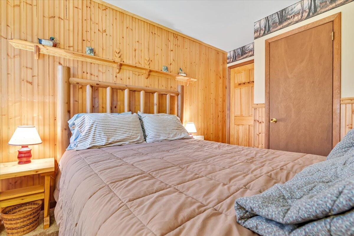 3430 Canterbury Circle