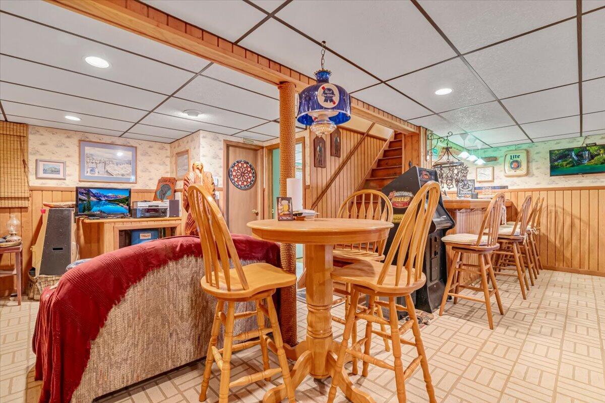 3430 Canterbury Circle