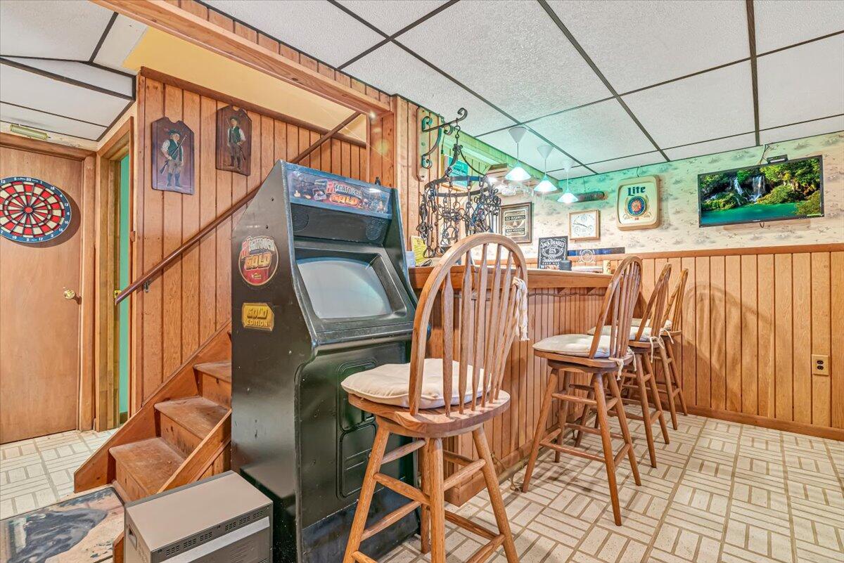 3430 Canterbury Circle