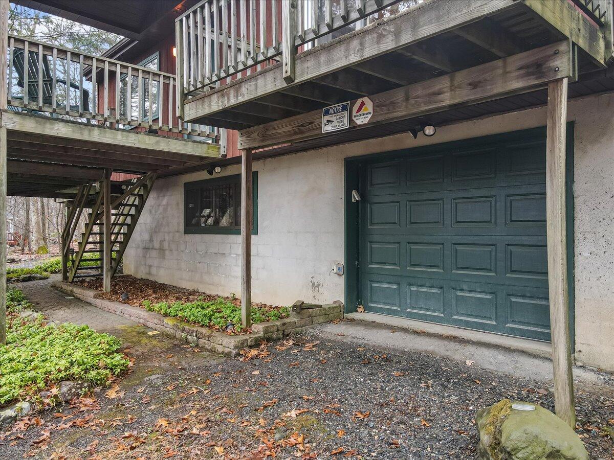 3430 Canterbury Circle