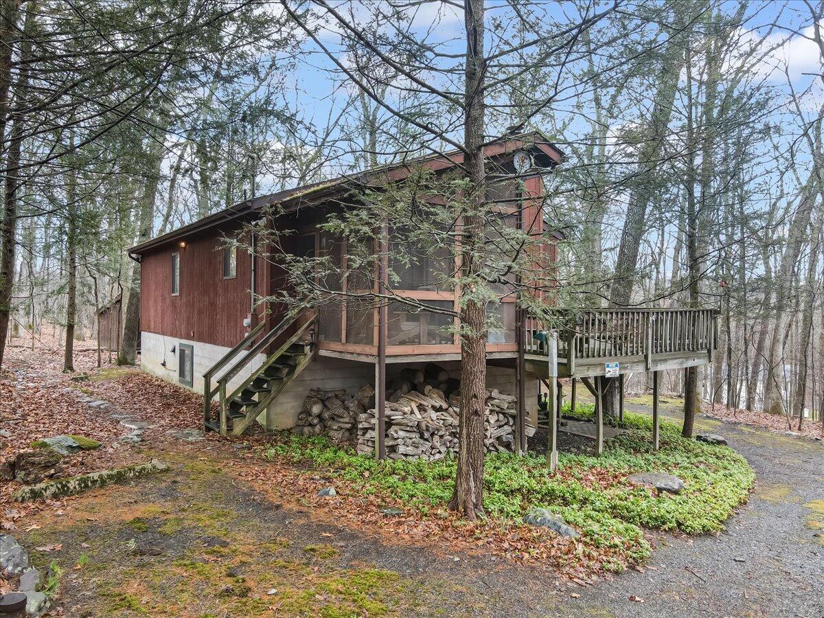 3430 Canterbury Circle