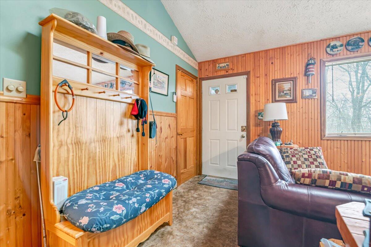 3430 Canterbury Circle