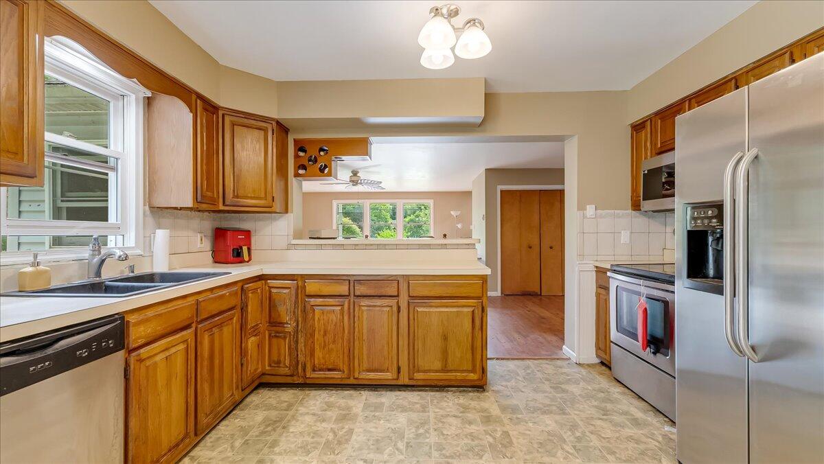 671 Dotters Corner Road